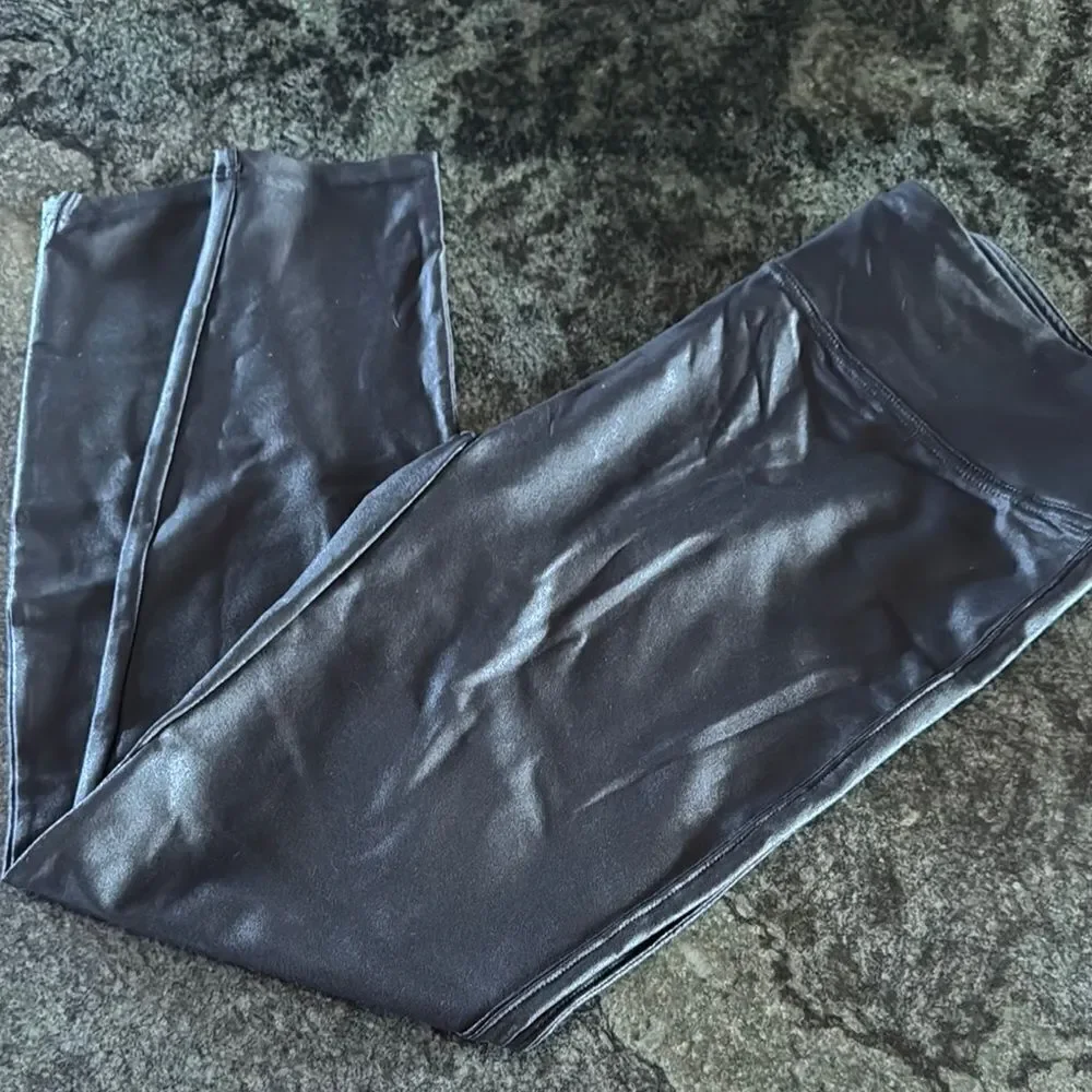 Tagoo Black Faux Leather Leggings